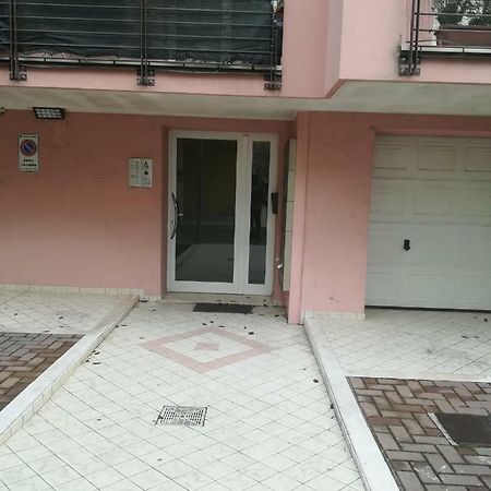 Vista Mare Apartment Rimini Exterior photo